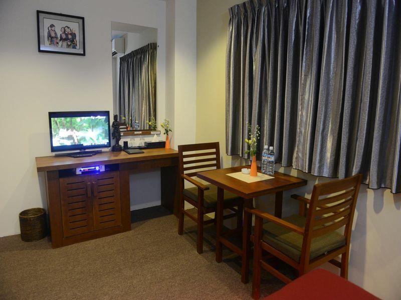 Green Paradise Hotel Yangon Bagian luar foto