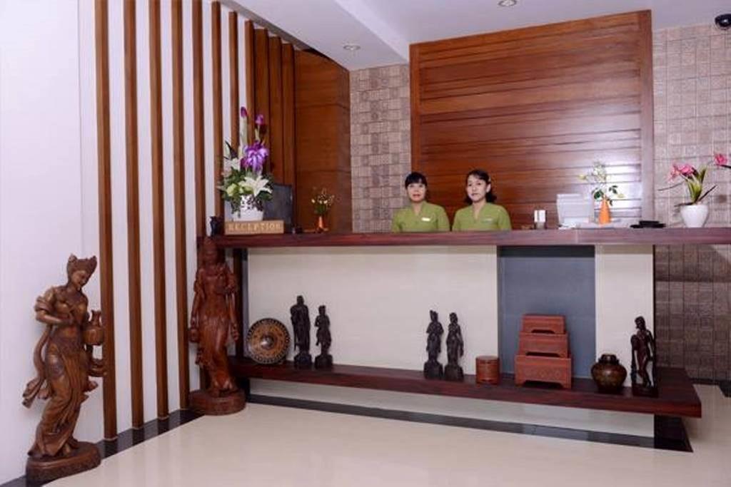 Green Paradise Hotel Yangon Bagian luar foto