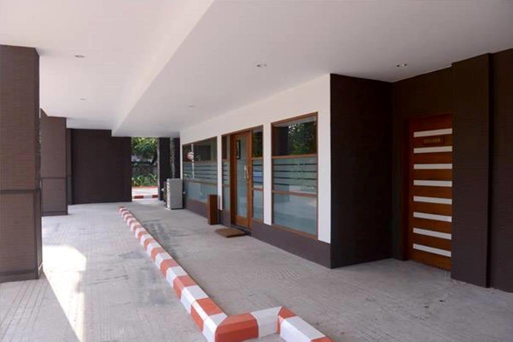 Green Paradise Hotel Yangon Bagian luar foto